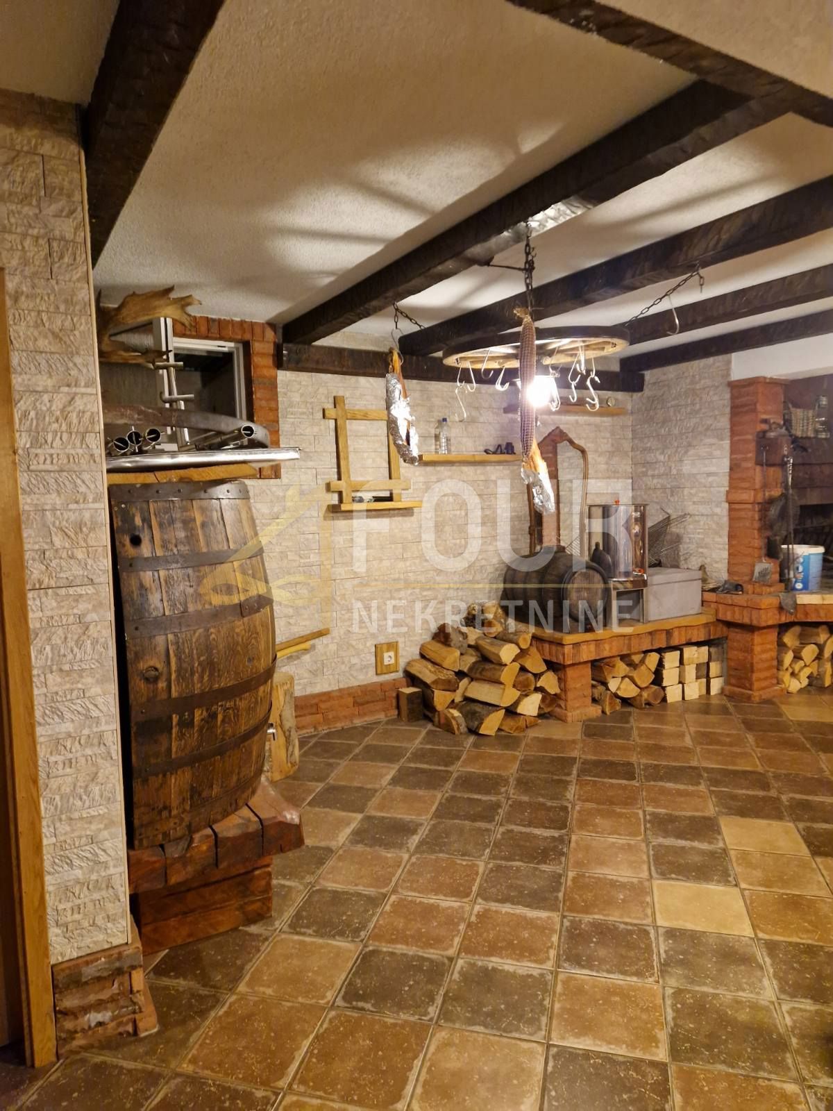 Drenova, Rijeka, 395m2