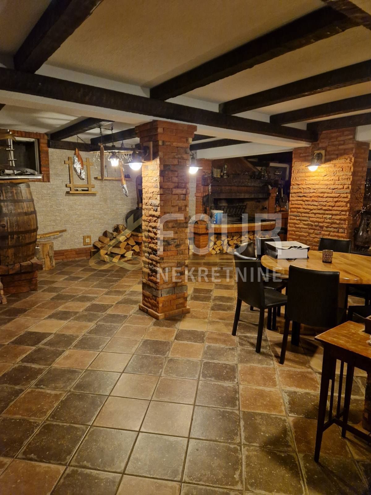 Drenova, Rijeka, 395m2