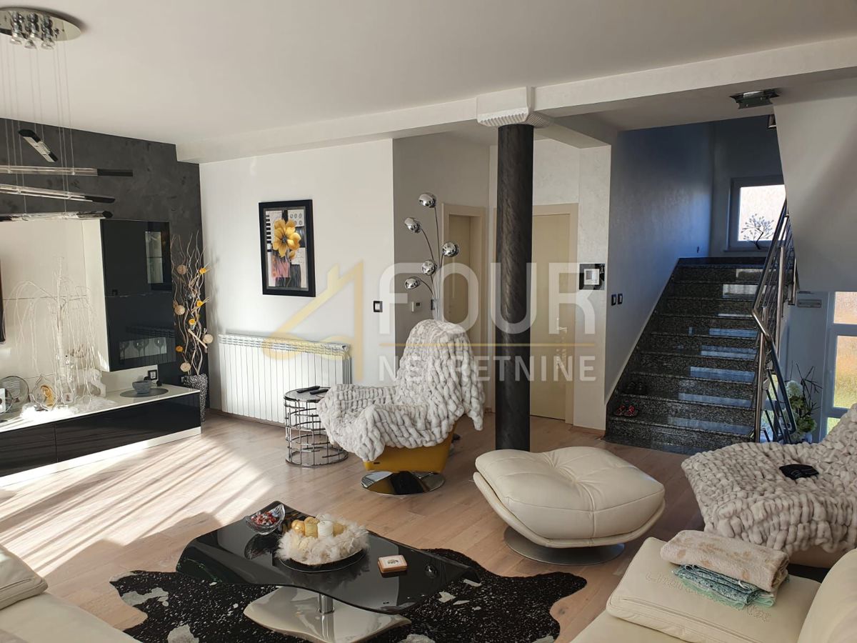 Drenova, Rijeka, 395m2