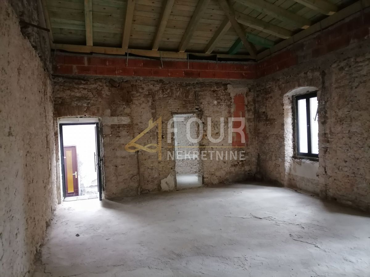 Banderovo, Rijeka, 166m2