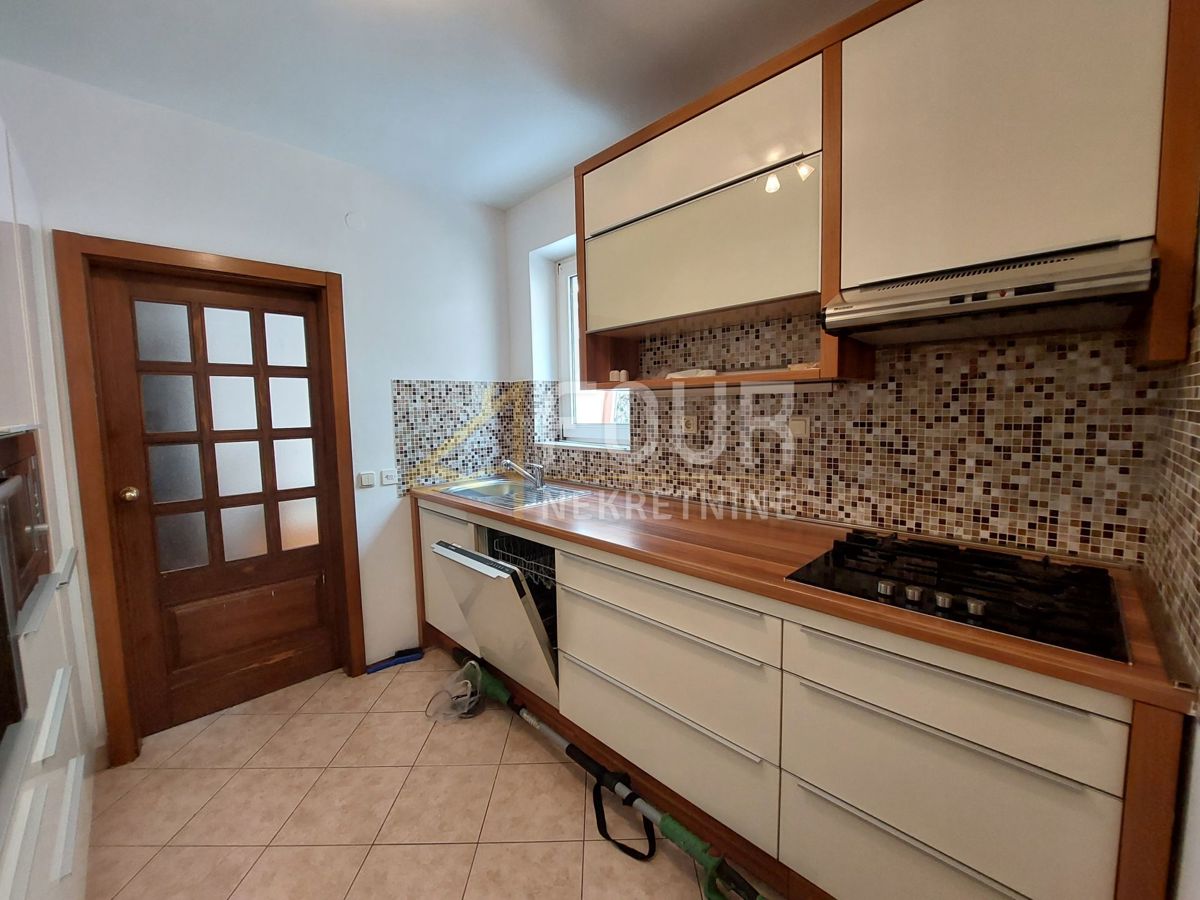 Škurinje, Rijeka, 247,82m2