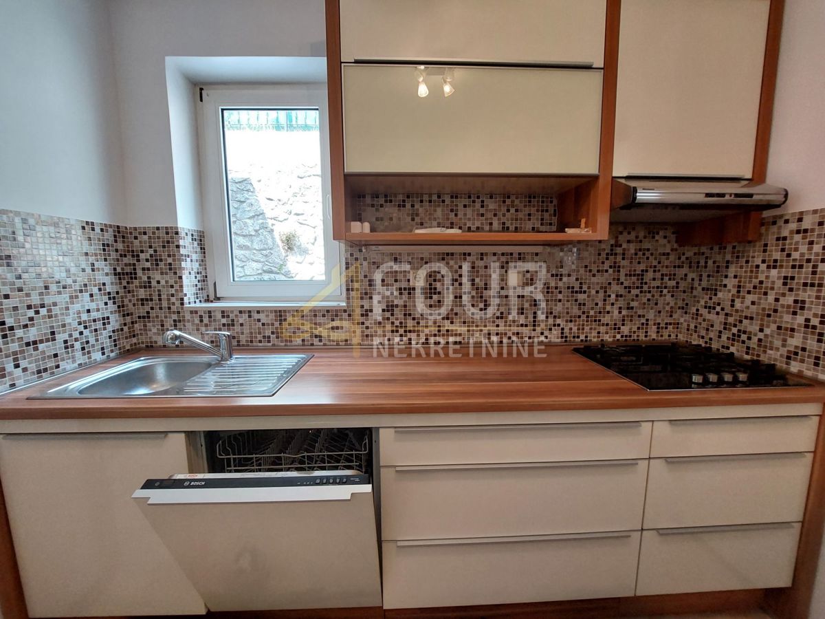 Škurinje, Rijeka, 247,82m2