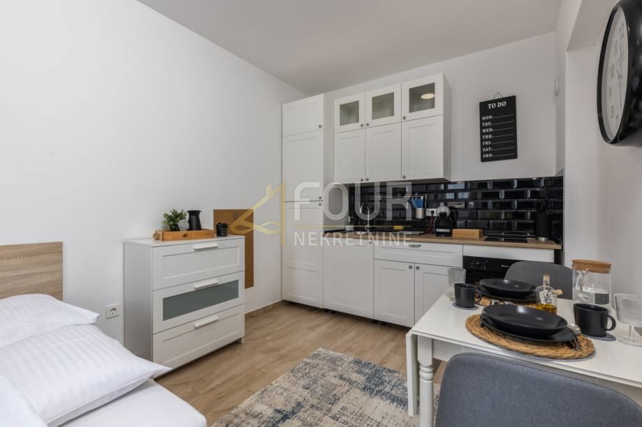 Banderovo, Rijeka, 400m2