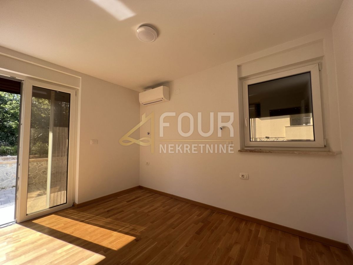 Njivice, Omišalj, 61,78m2