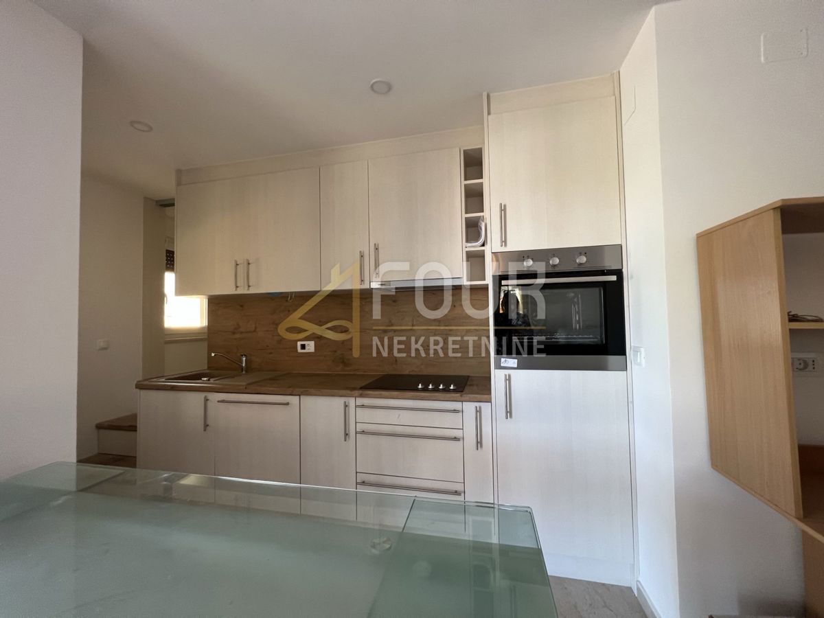 Njivice, Omišalj, 61,78m2