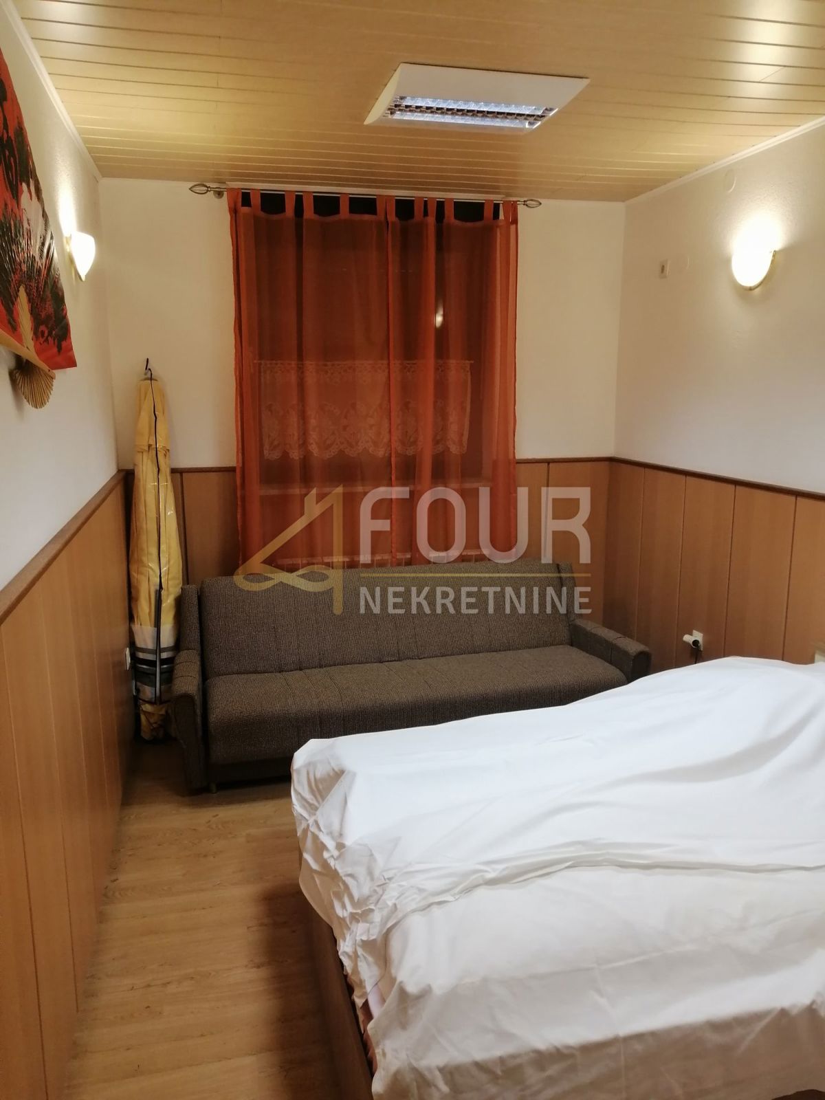 Brod na Kupi, Delnice, 400m2