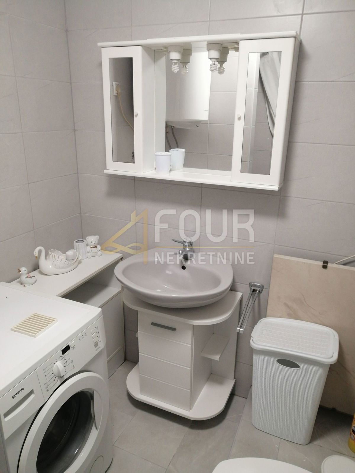 Brod na Kupi, Delnice, 400m2