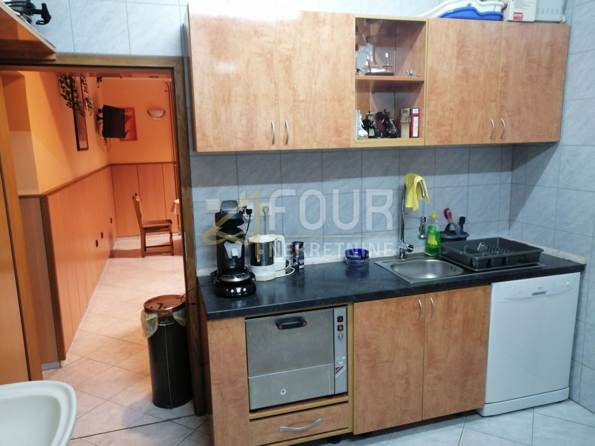 Brod na Kupi, Delnice, 400m2