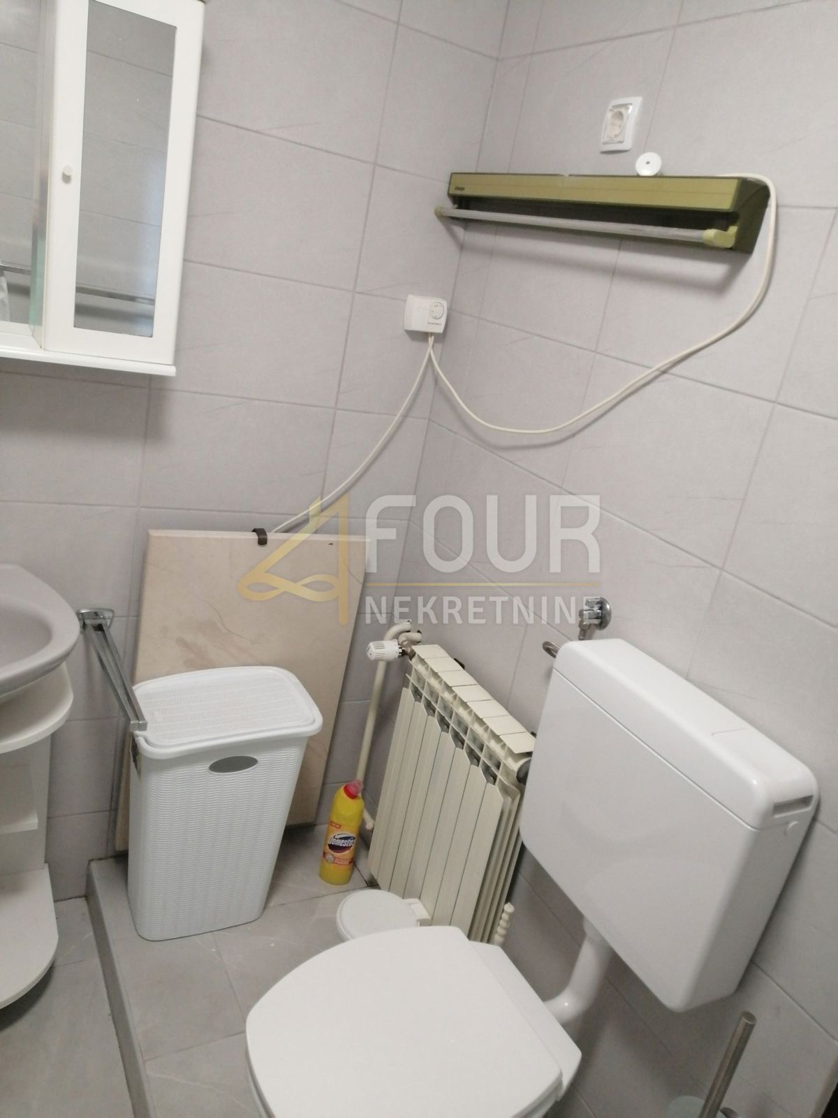 Brod na Kupi, Delnice, 400m2