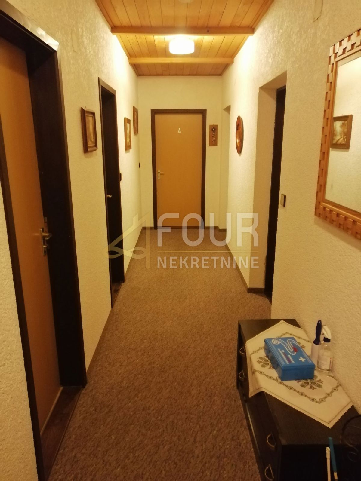 Brod na Kupi, Delnice, 400m2