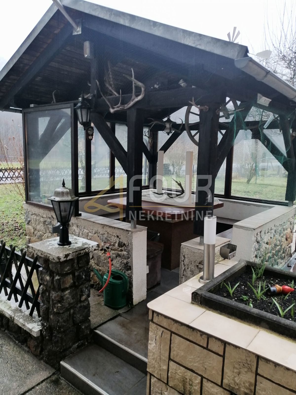 Brod na Kupi, Delnice, 400m2