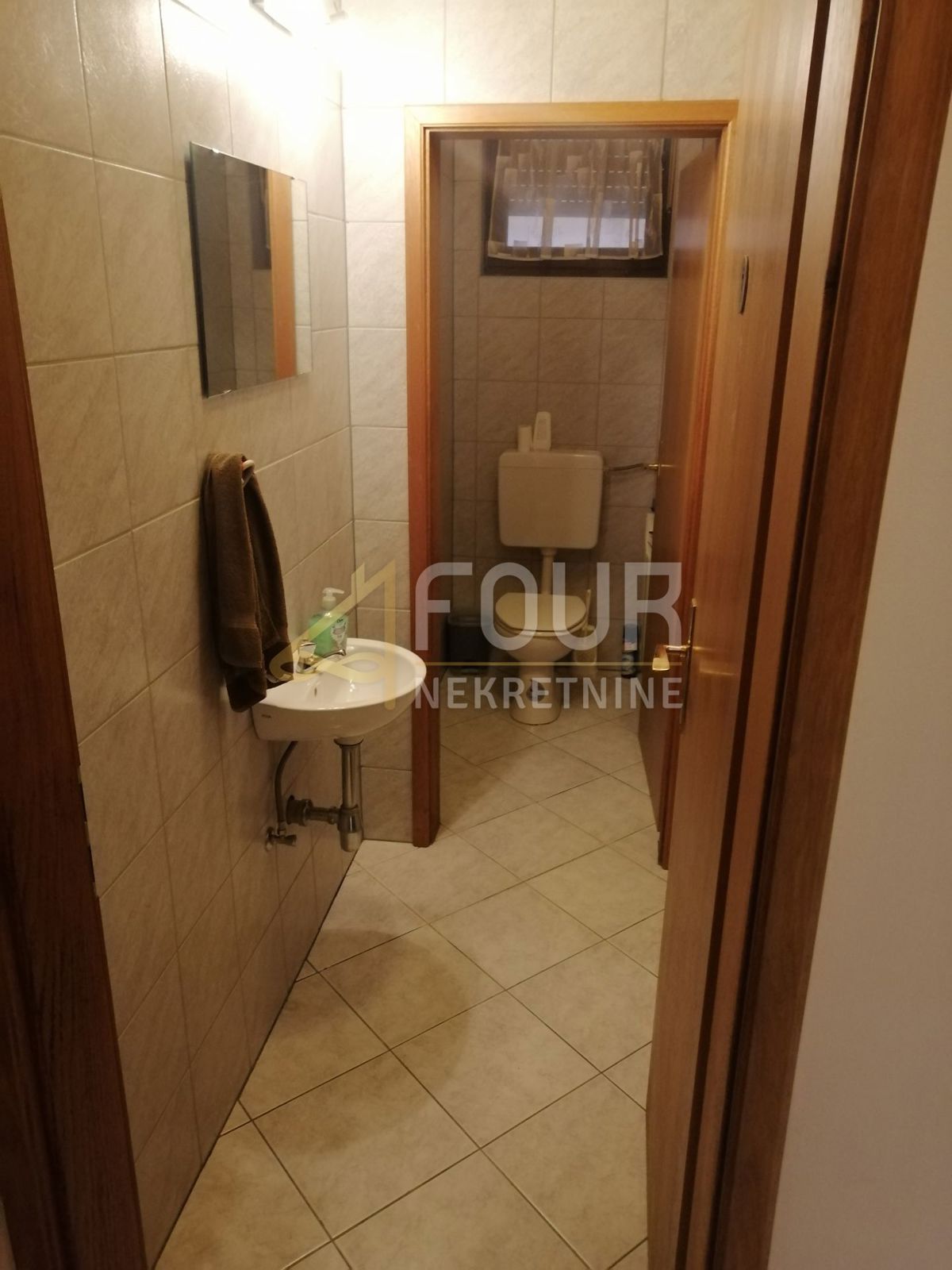 Brod na Kupi, Delnice, 400m2