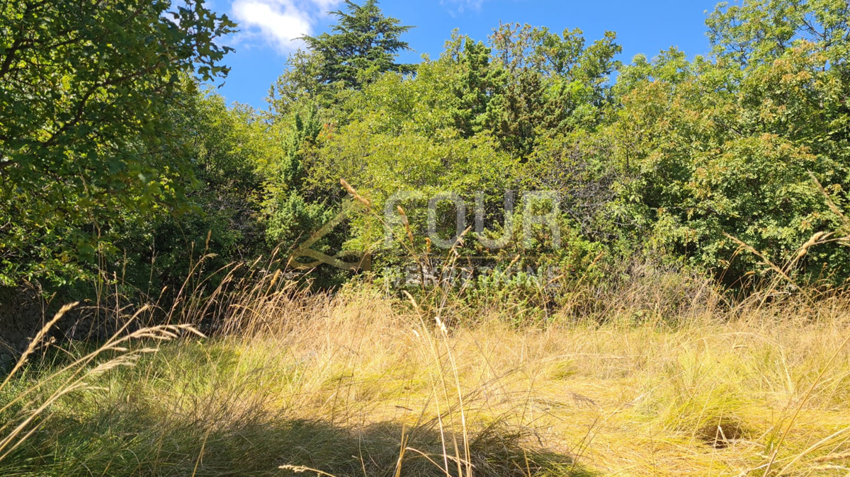 Mošćenička Draga, 525m2