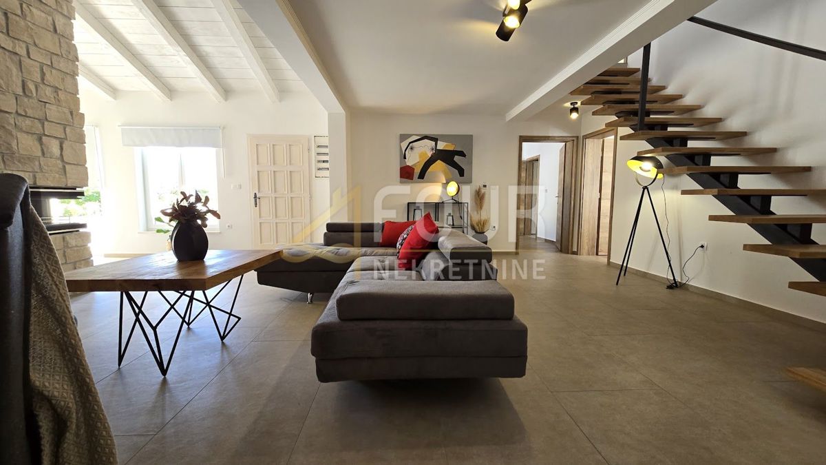 Jadranovo, Crikvenica, 200m2