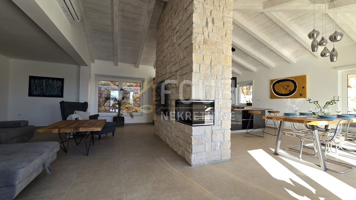 Jadranovo, Crikvenica, 200m2