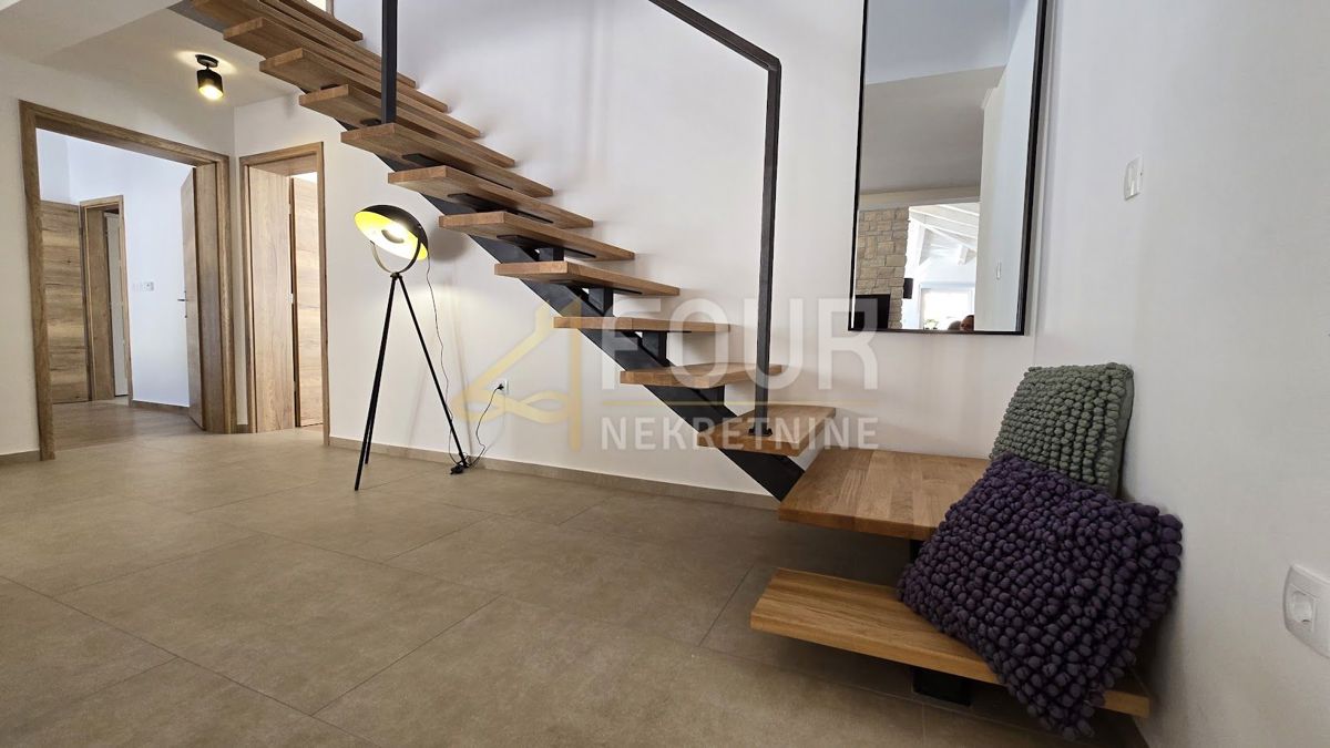 Jadranovo, Crikvenica, 200m2