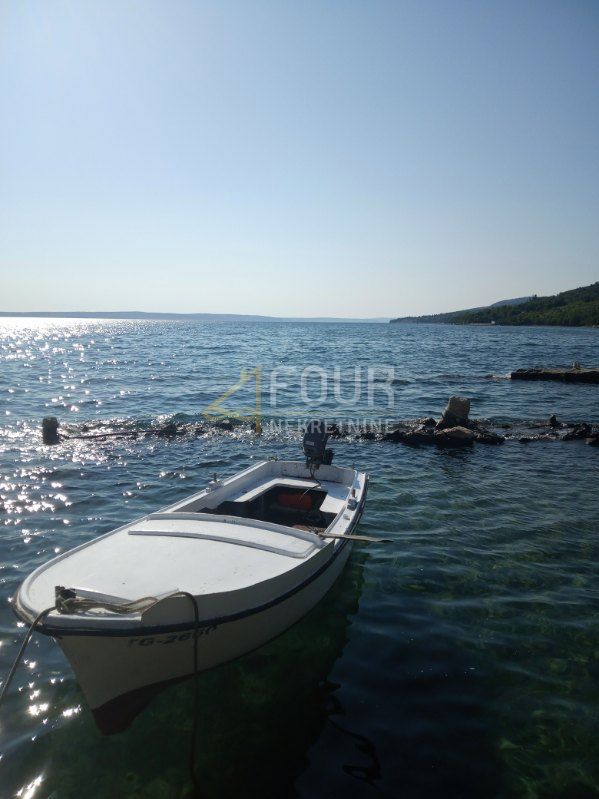 Tribanj, Starigrad, 1.118m2