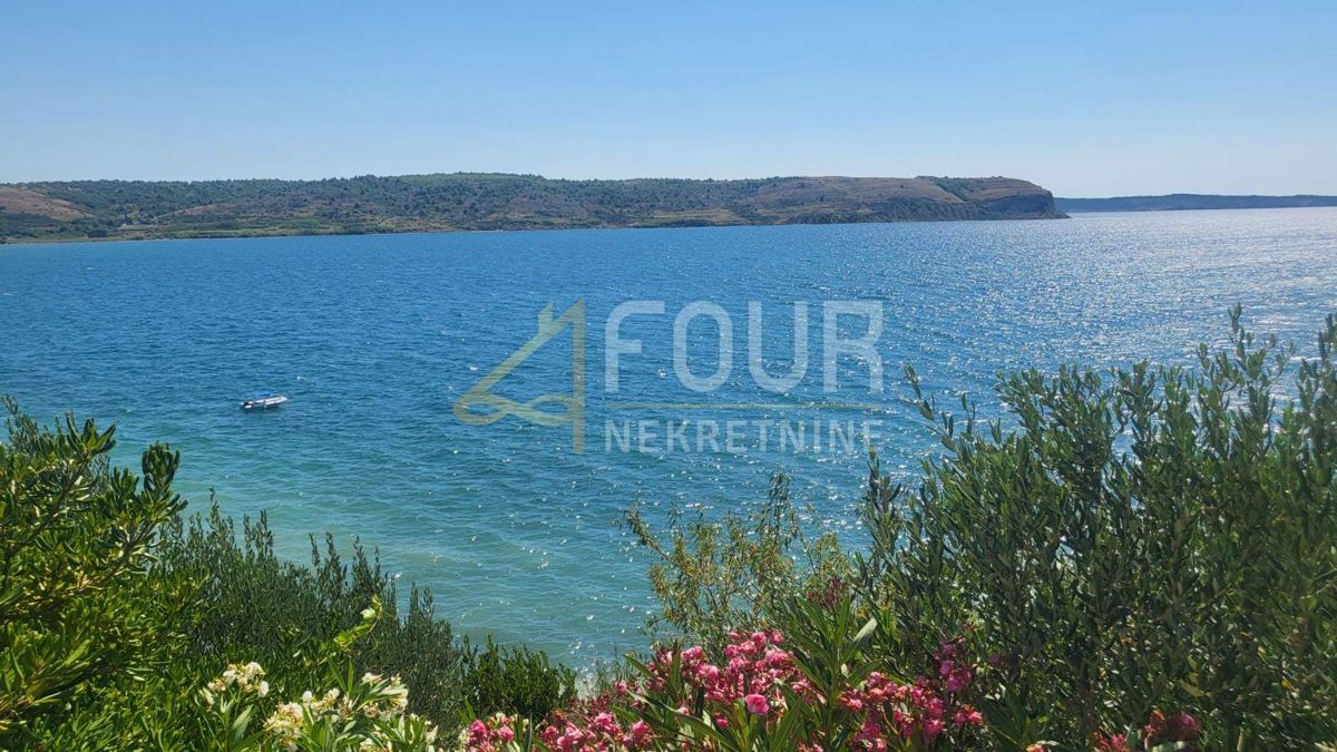 Rtina, Ražanac, 60m2