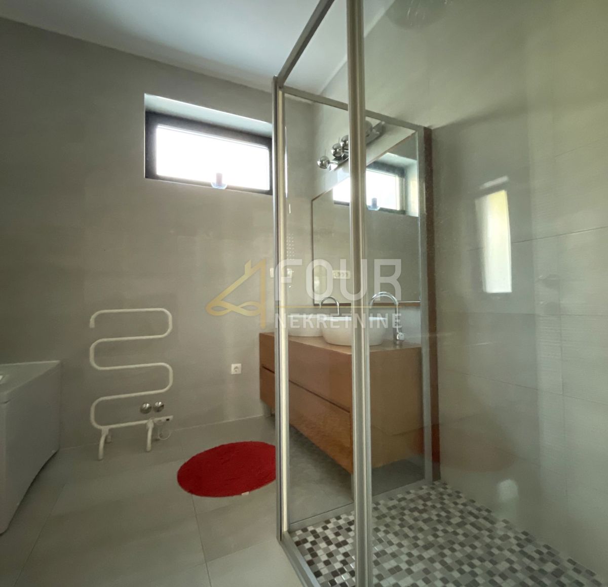 Martinkovac, Rijeka, 400m2