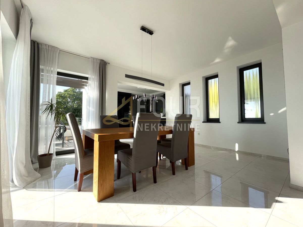 Martinkovac, Rijeka, 400m2