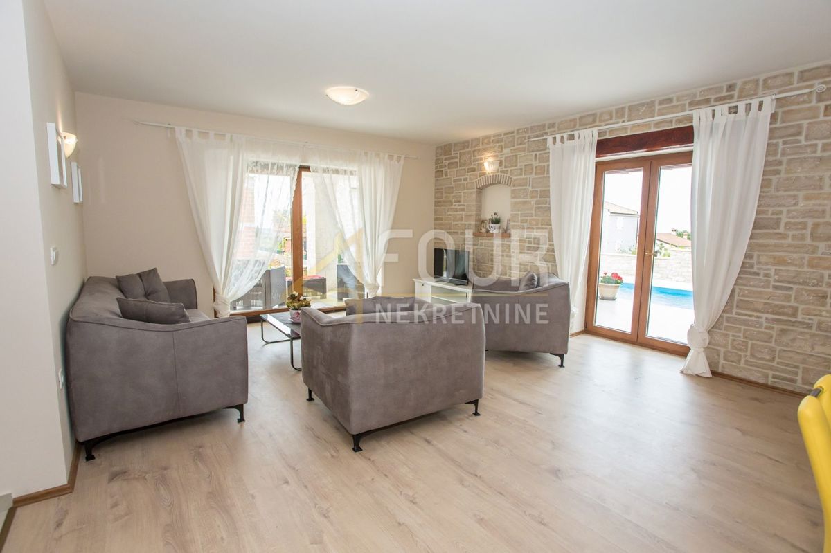 Kaštelir, Kaštelir-Labinci, 180m2