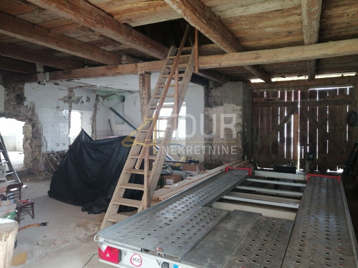 Severin na Kupi, Vrbovsko, 250m2