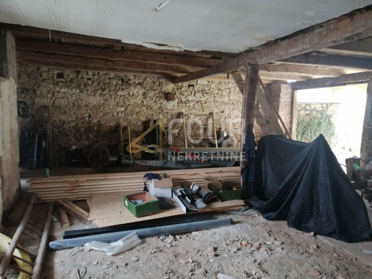 Severin na Kupi, Vrbovsko, 250m2