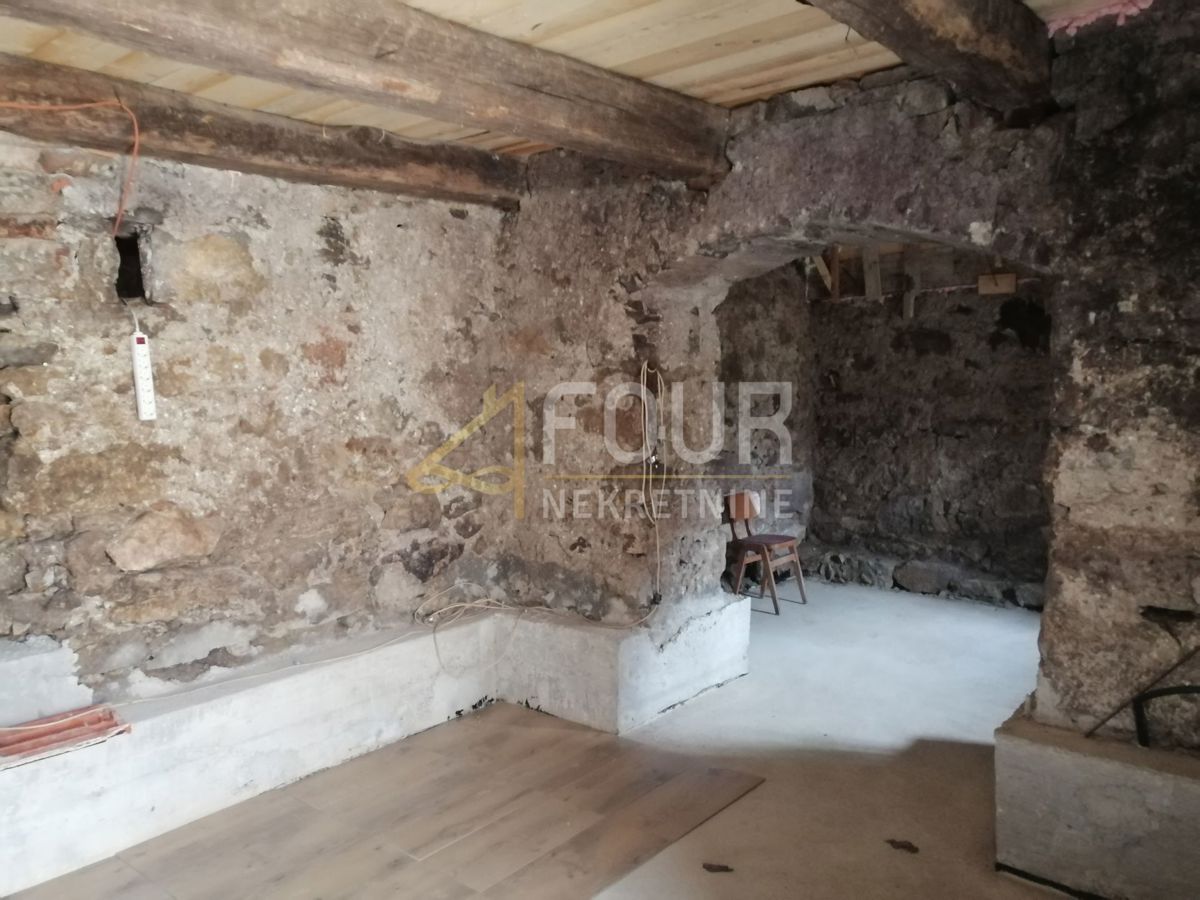 Severin na Kupi, Vrbovsko, 250m2