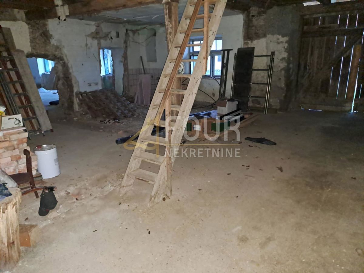 Severin na Kupi, Vrbovsko, 250m2