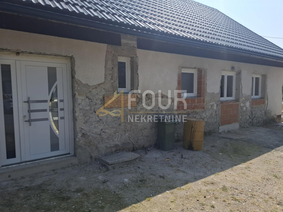 Severin na Kupi, Vrbovsko, 250m2