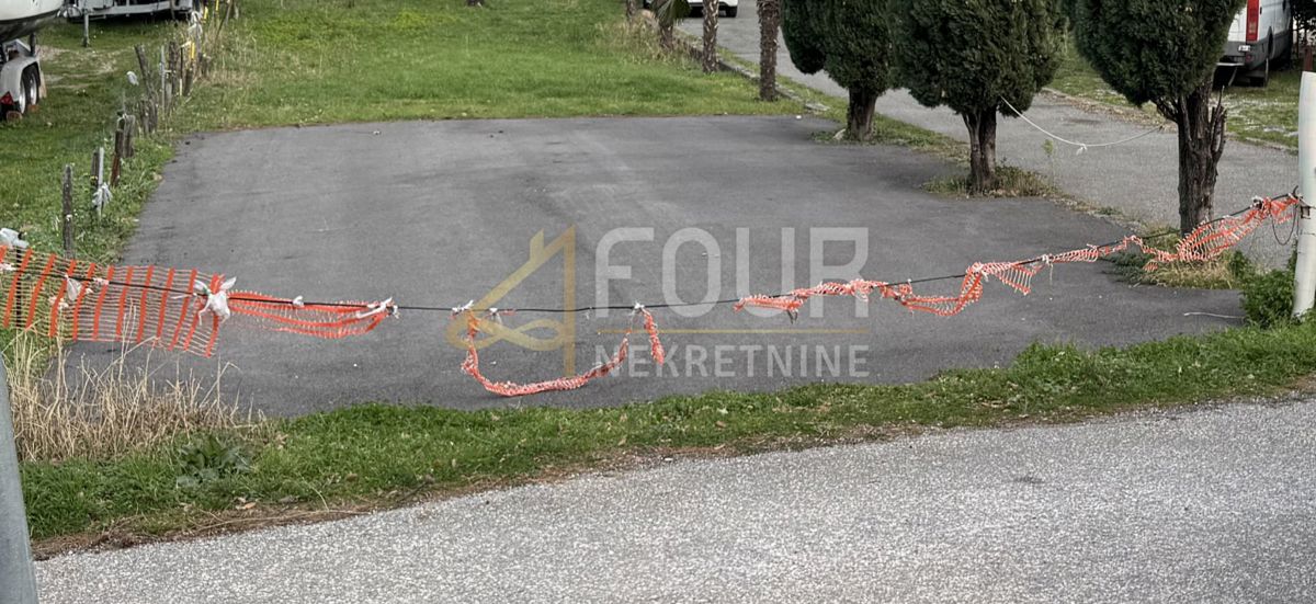 Mošćenička Draga, 438m2