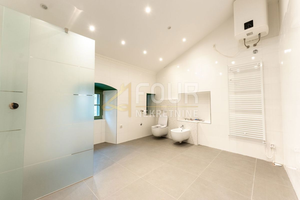 Opatija - Centar, Opatija, 185m2