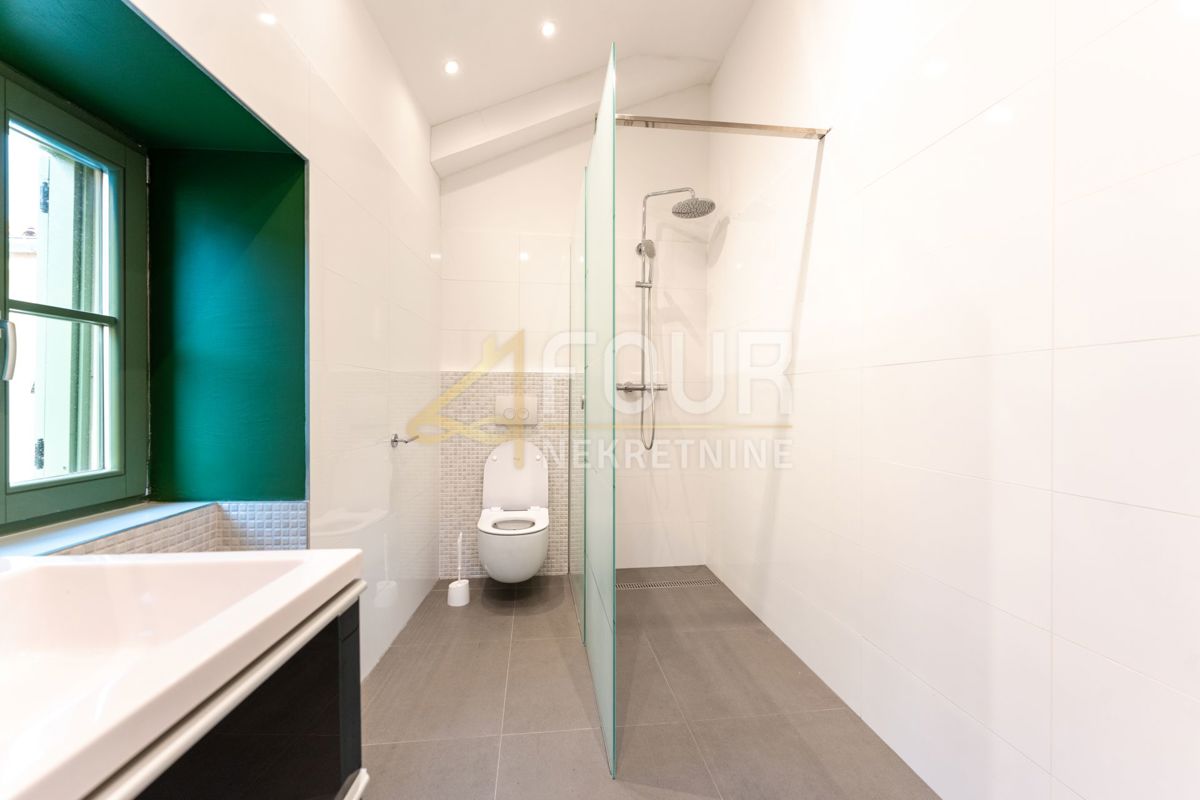 Opatija - Centar, Opatija, 185m2