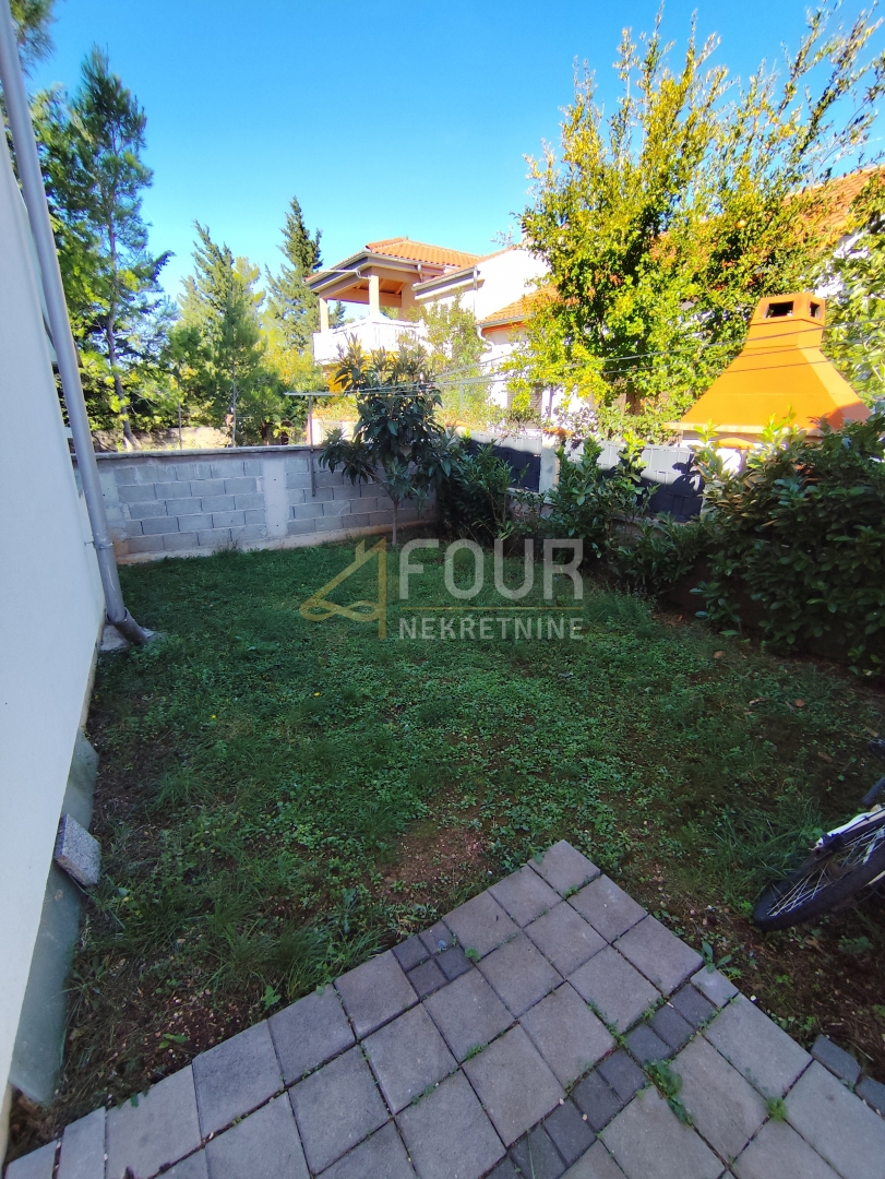 Seline, Starigrad, 175m2