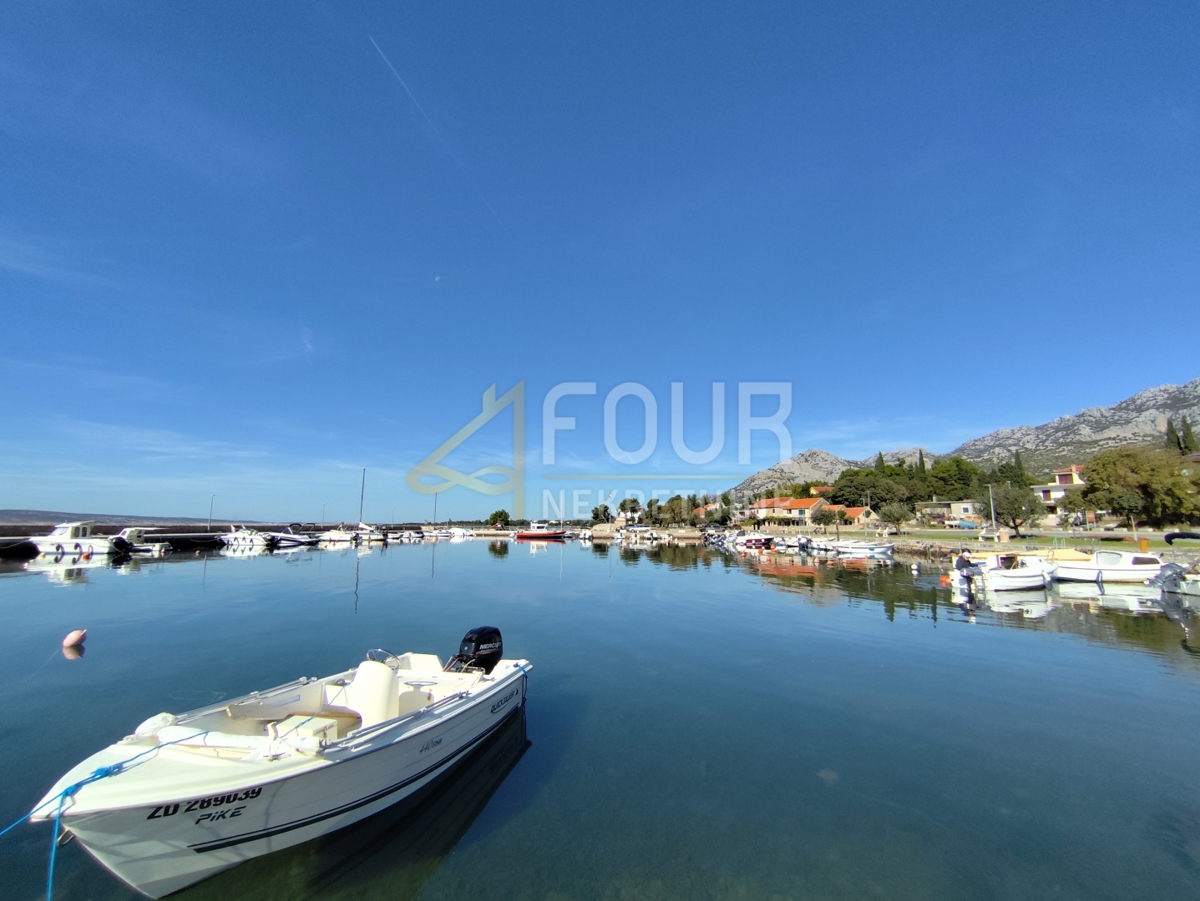 Seline, Starigrad, 175m2