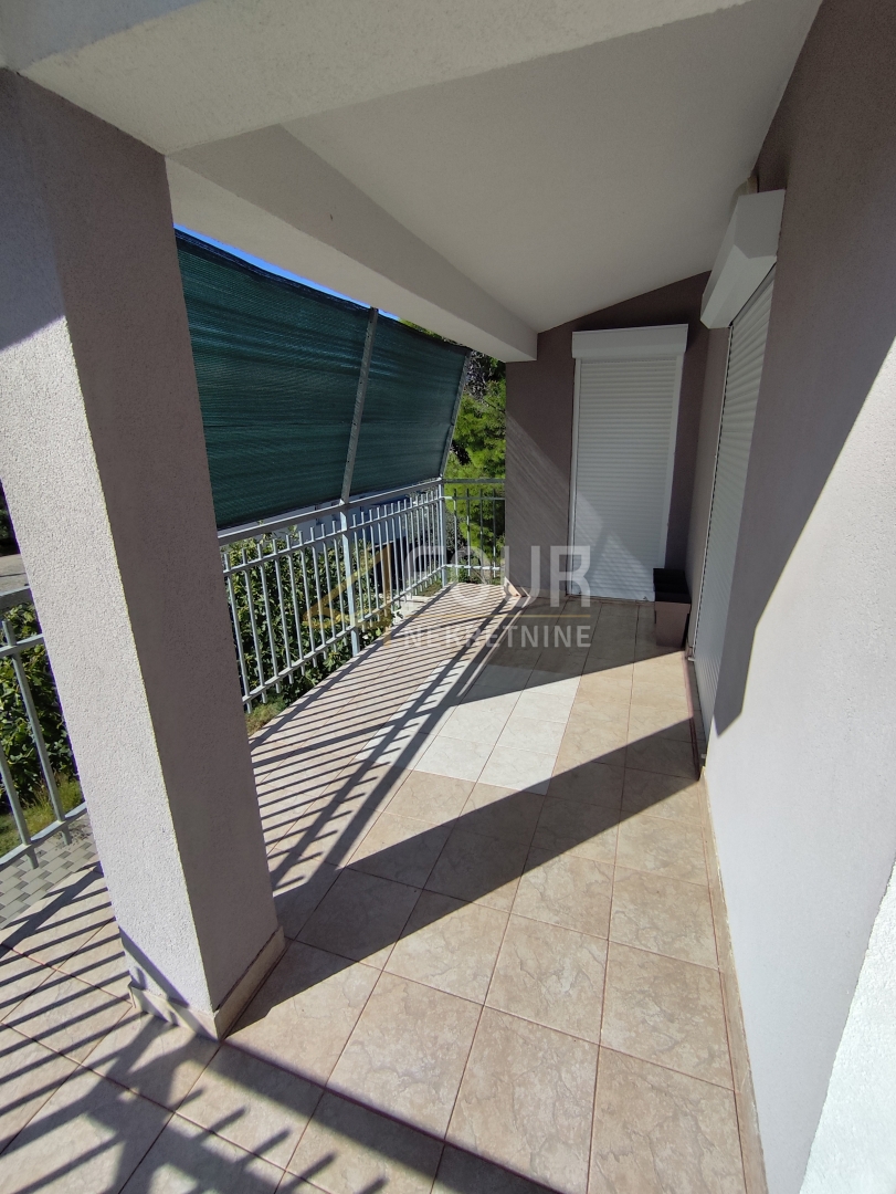 Seline, Starigrad, 175m2