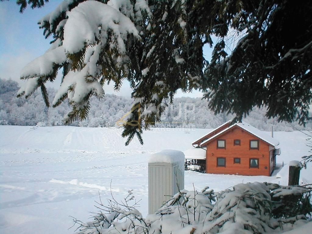 Sunger, Mrkopalj, 400m2