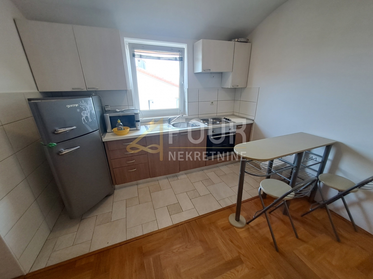 Malinska, Malinska-Dubašnica, 61m2