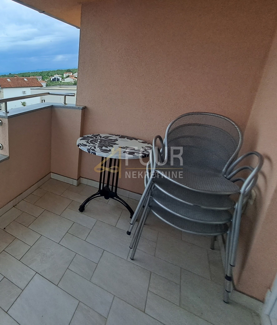 Malinska, Malinska-Dubašnica, 61m2