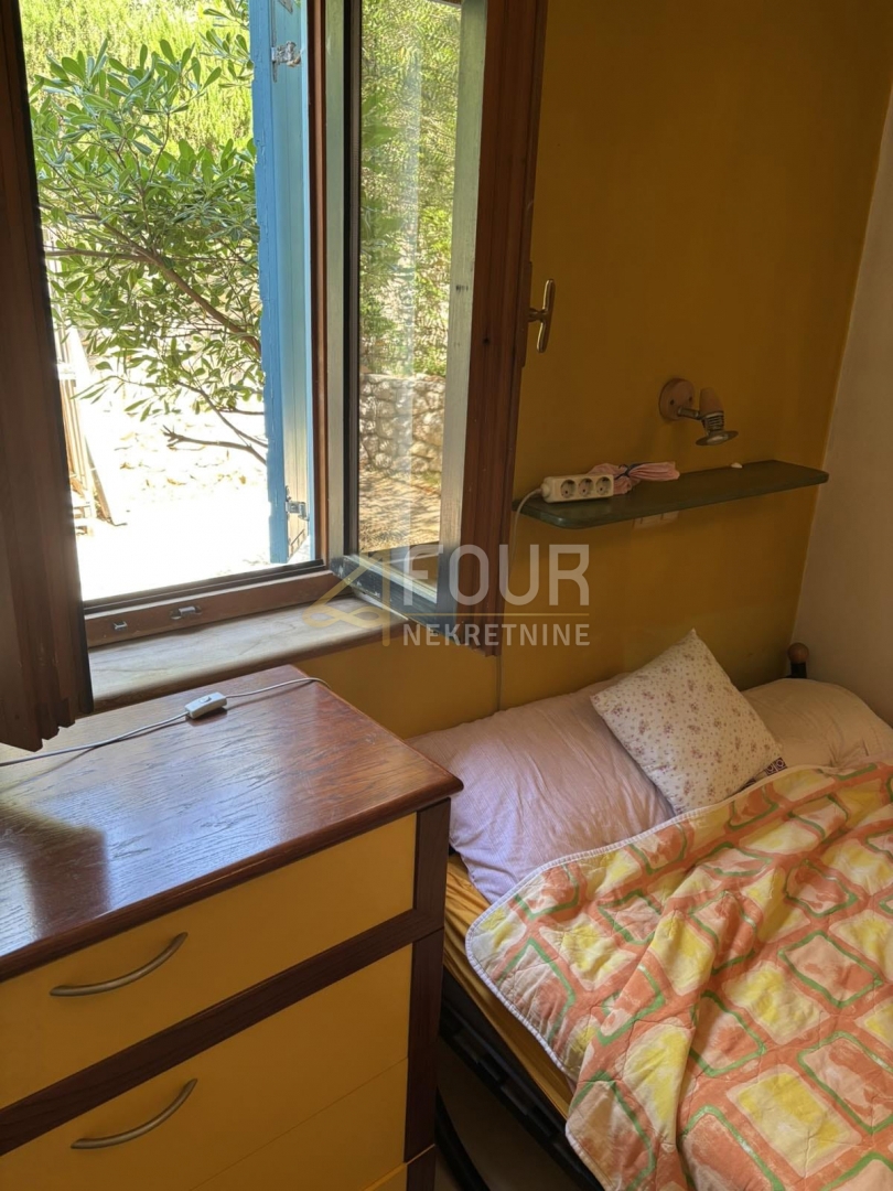 Banjol, Rab, 65,95m2