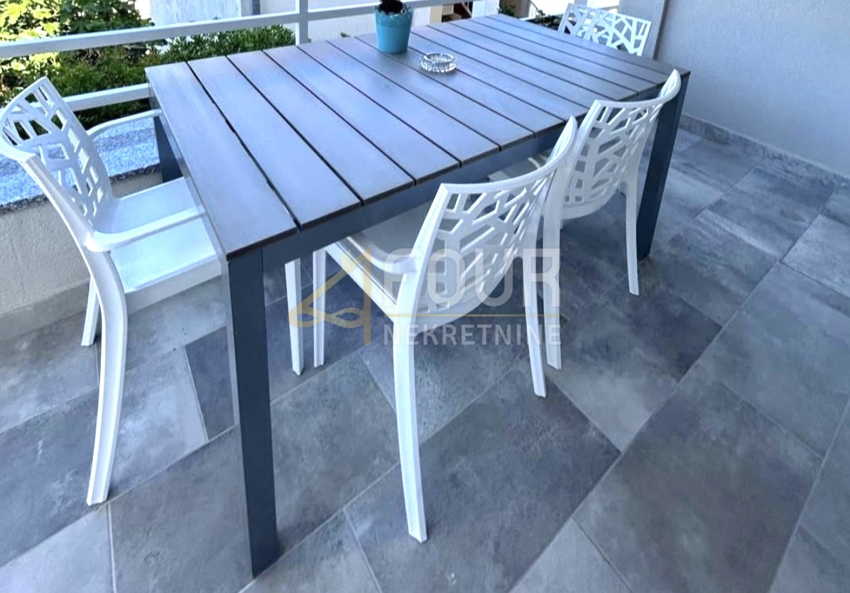 Ravni, Raša, 35,60m2