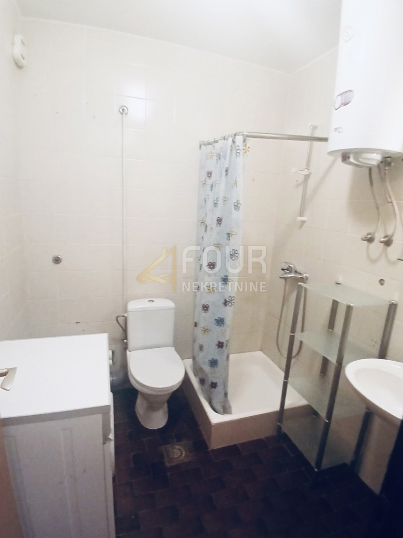 Njivice, Omišalj, 33m2