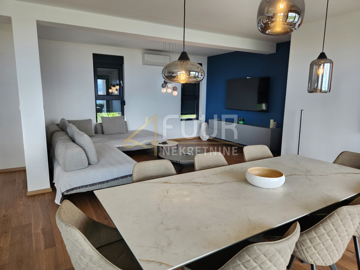 Ika, Opatija - Okolica, 136,32m2