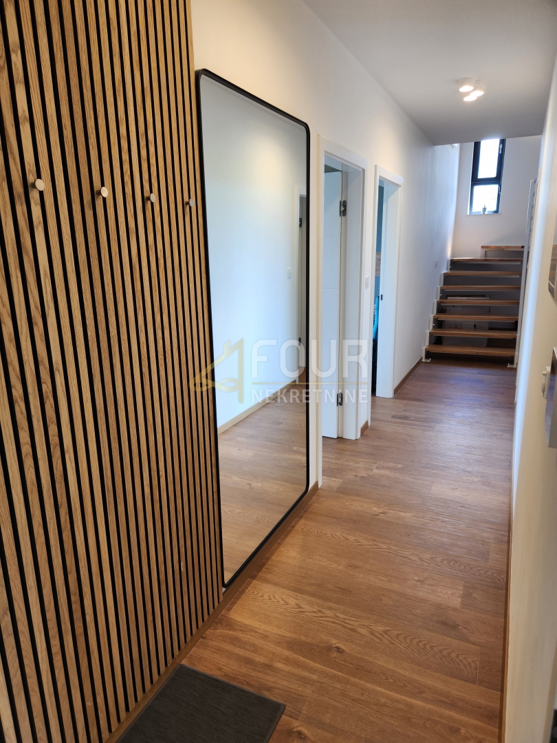 Ika, Opatija - Okolica, 136,32m2