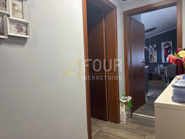 Novi Vinodolski, 66m2