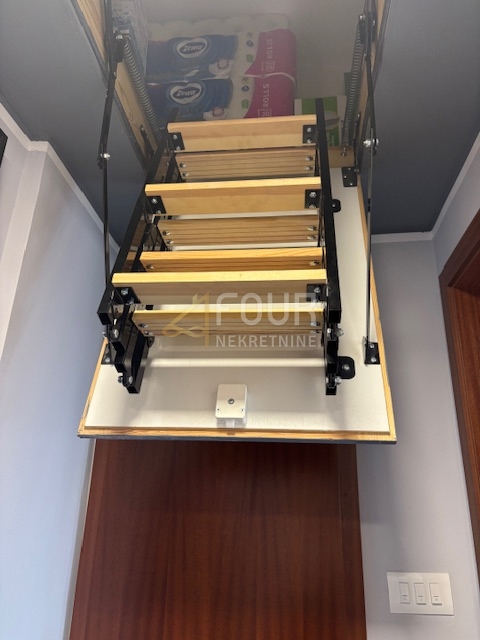 Novi Vinodolski, 66m2