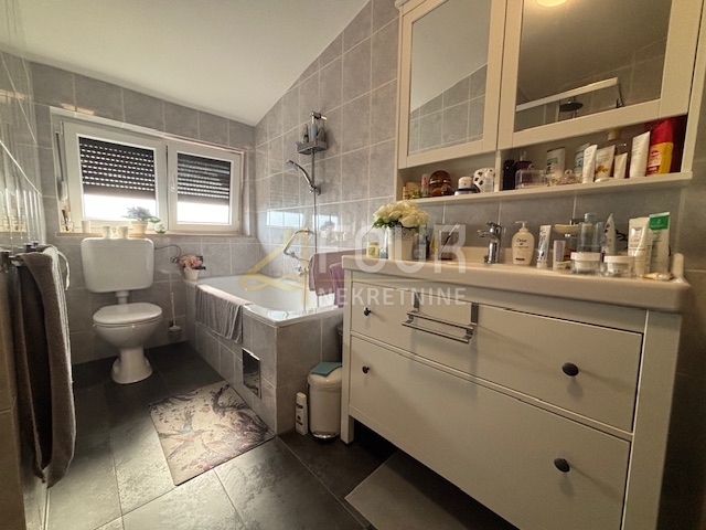 Novi Vinodolski, 66m2