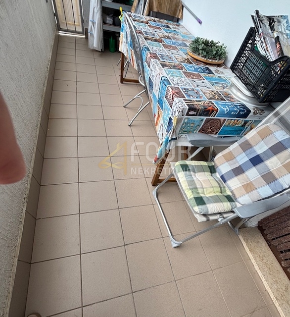 Novi Vinodolski, 66m2