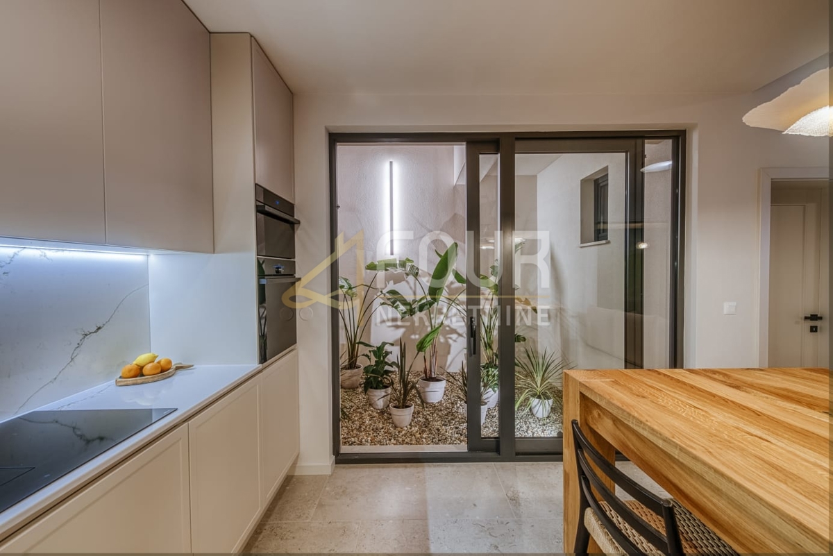 Mali Iž, Zadar - Okolica, 294m2