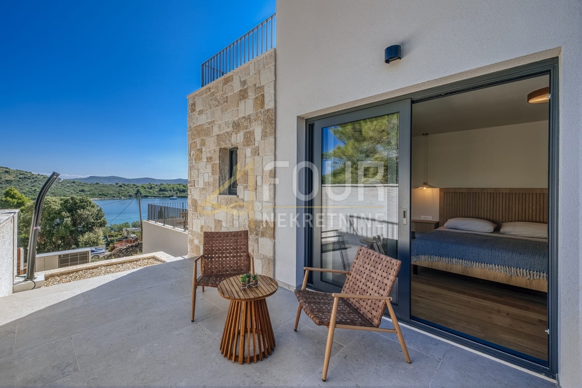 Mali Iž, Zadar - Okolica, 294m2